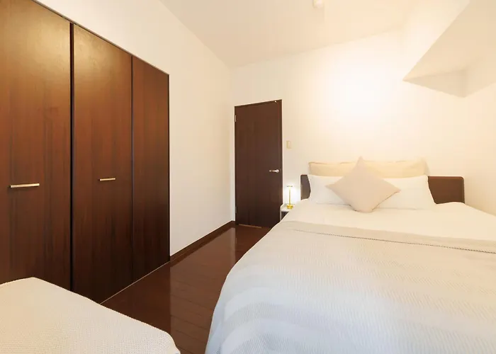 City Hotel Namba Suites